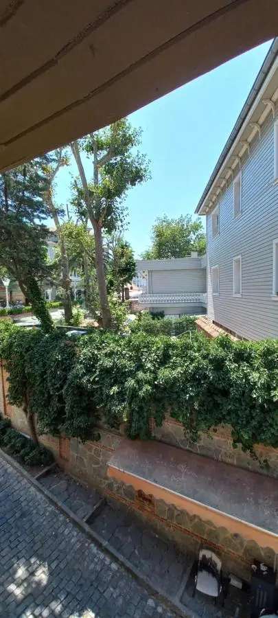 Coskun House