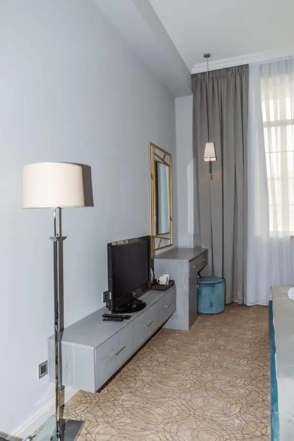 Mount Way Hotel