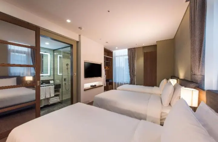 Ekm Hotel Russian Baku