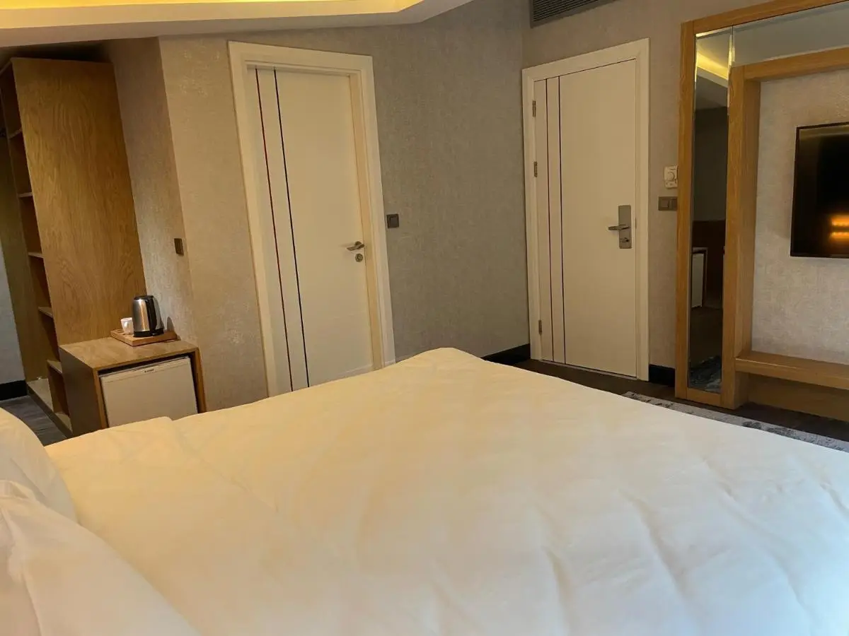 Feri Suites