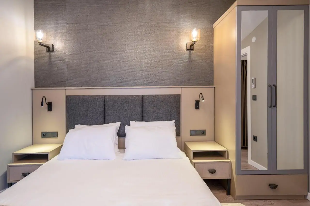 Verula City Suites