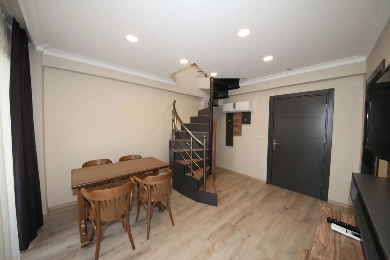 Corner Suite