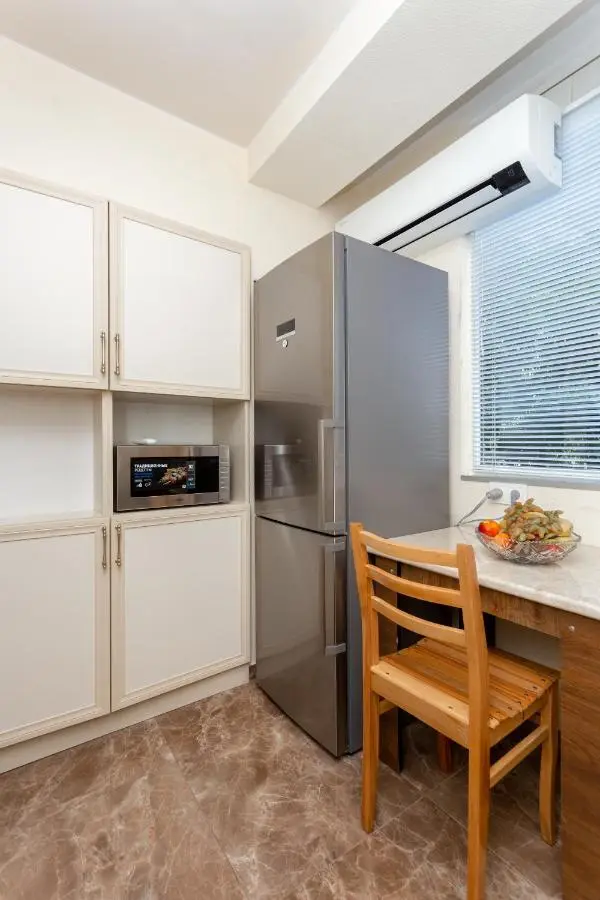 Prime location Apartment with Three Bedroom