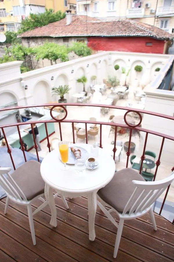 Vatër Hotel