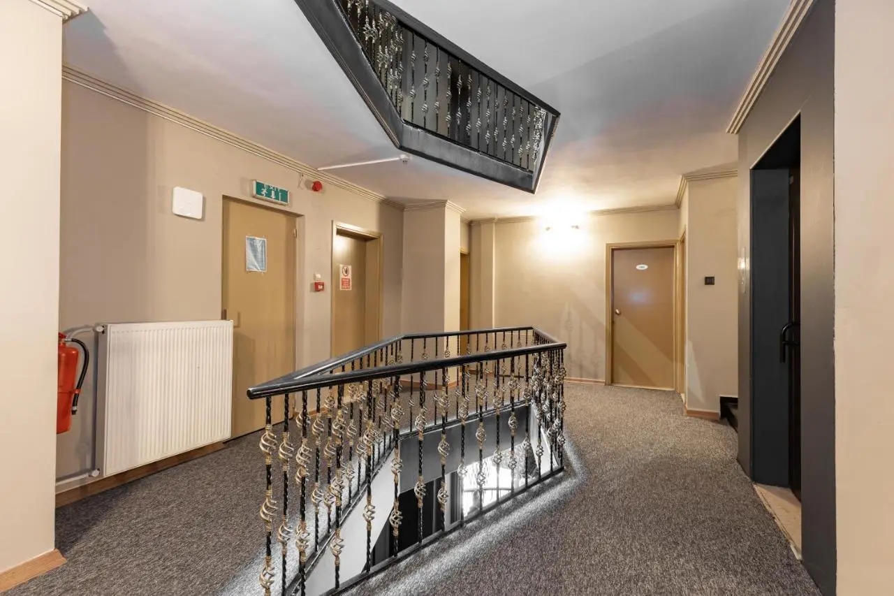 BURSA LOYAL CiTY HOTEL
