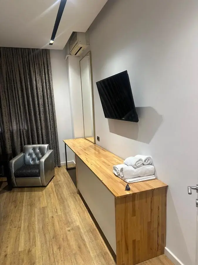 Aurelis Hotel
