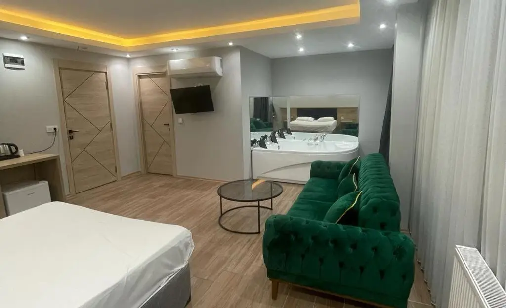 Asem Otel