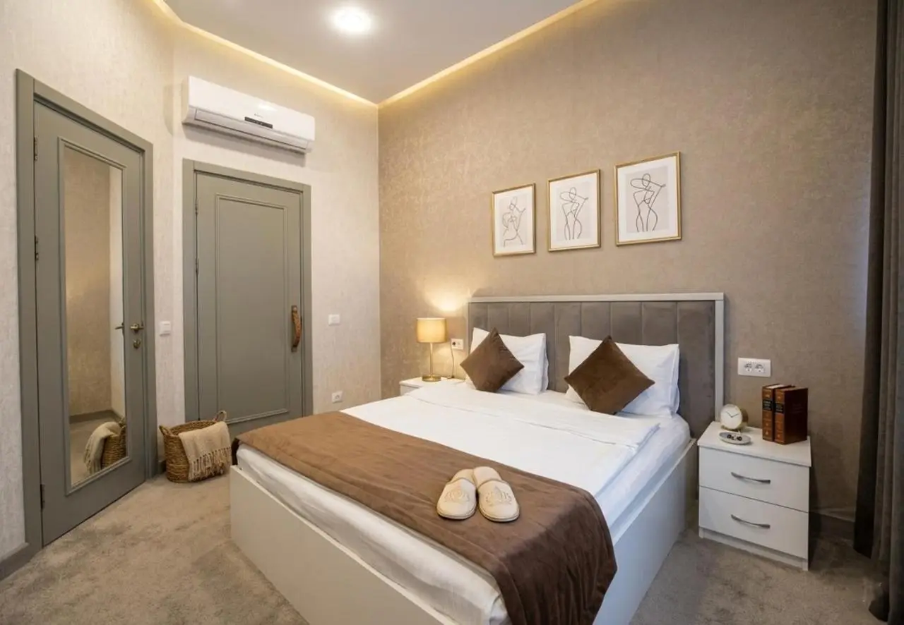 Sunday Luxury Hotel