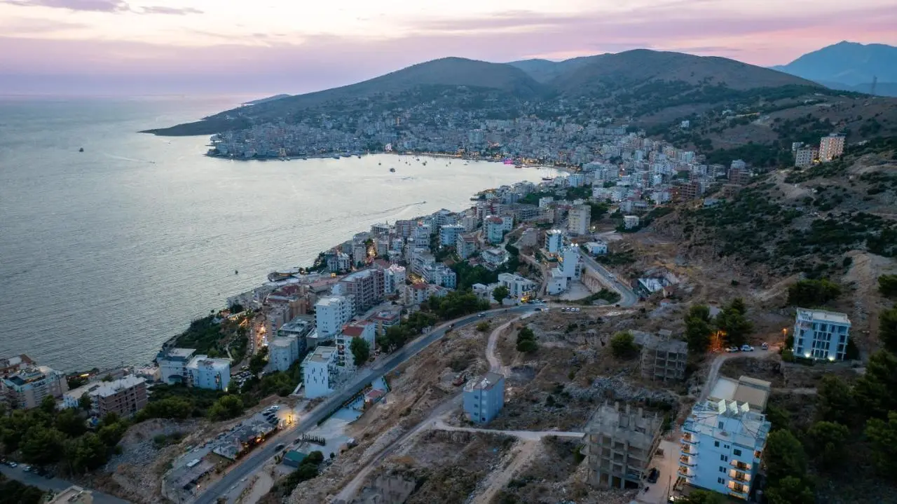 Arrei Hotel