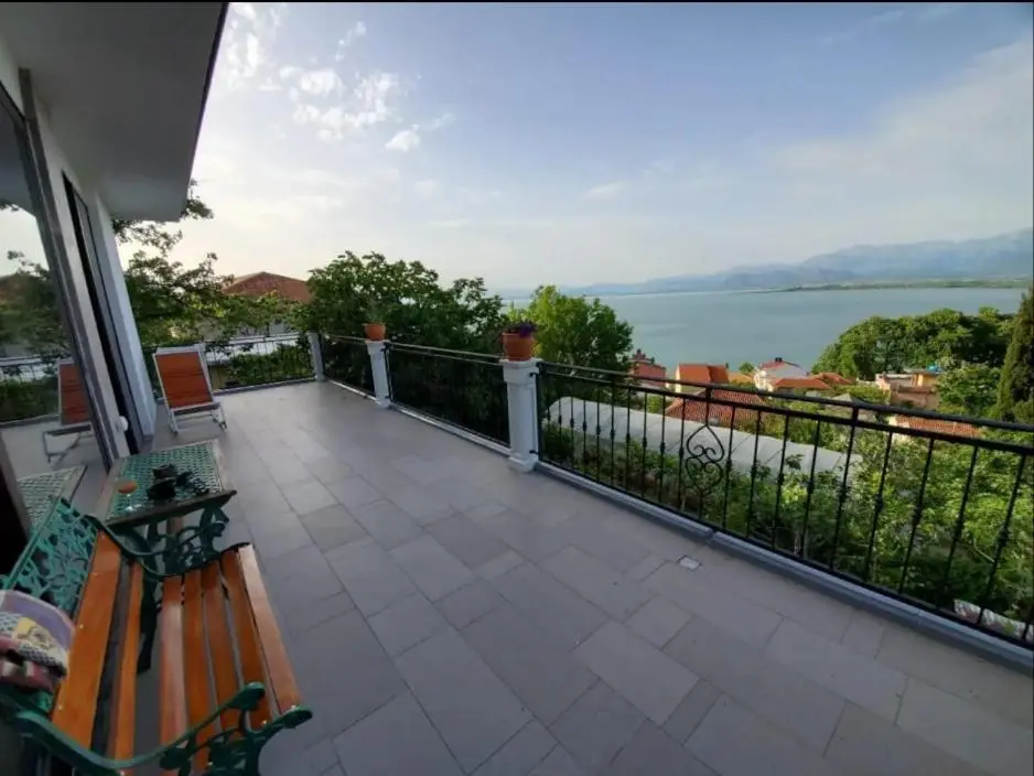 Panoramic View over Shkodra's Lake - Serena Home