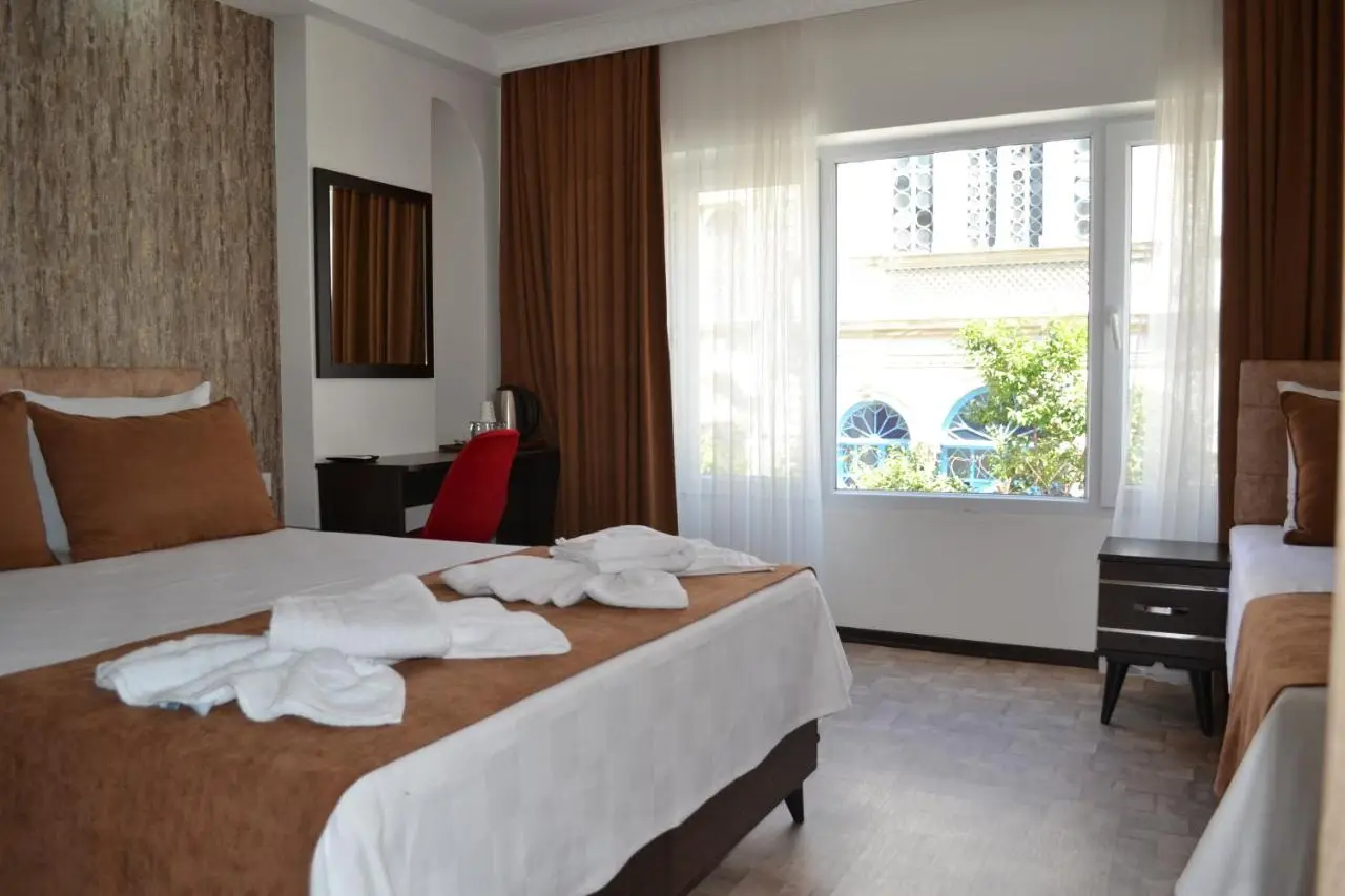 HOTEL GLOBAL 2022