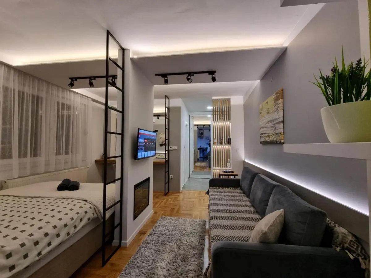 Studio Apartman Golden Lux 1