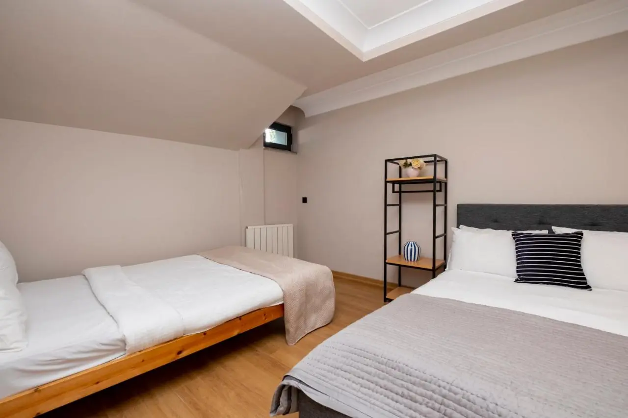 Sea View Two-Bedroom Suite in Managed Residence - Parking and Elevator