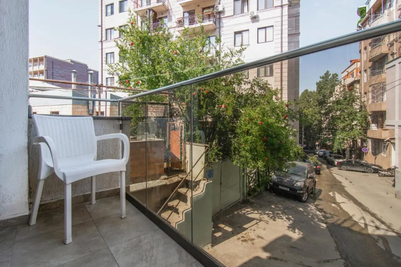 Hotel "Elesa Wera"