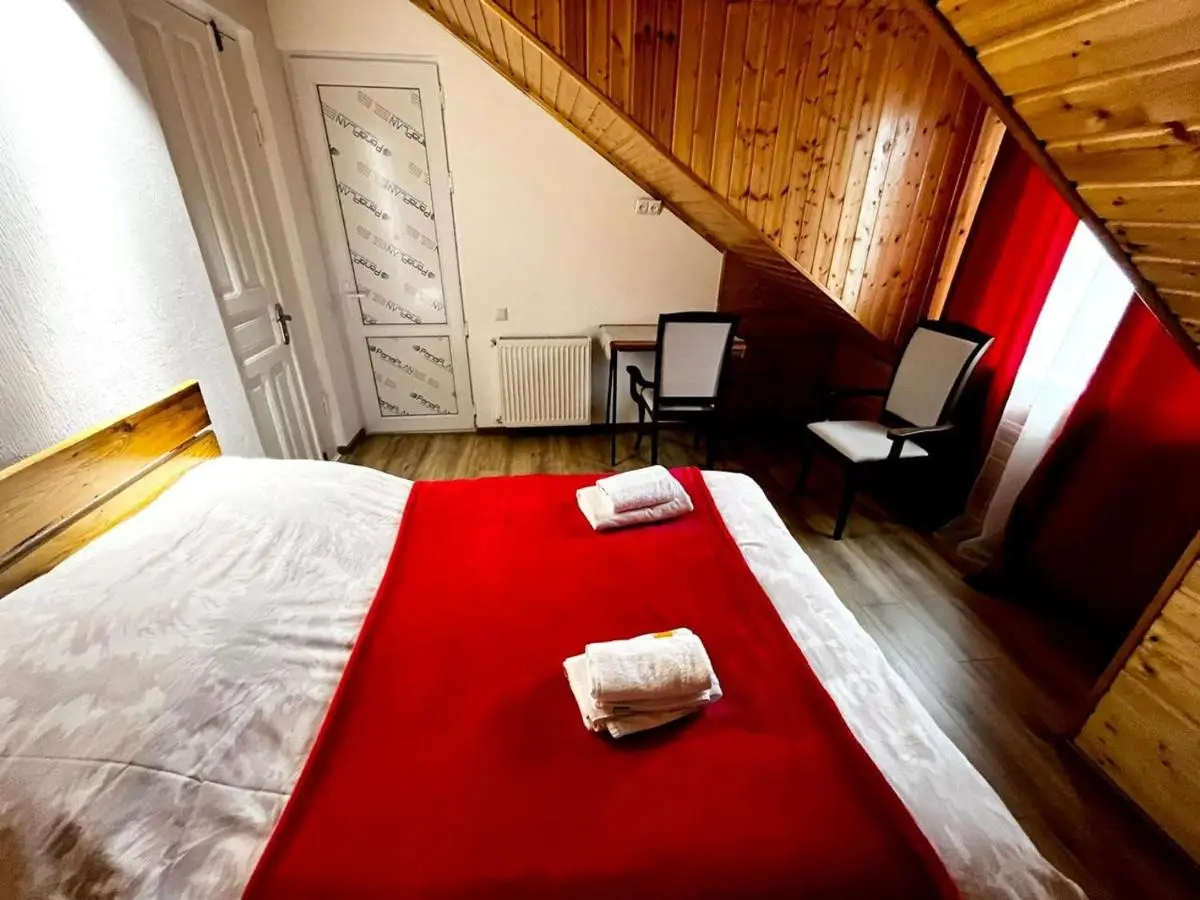 Nino & Irodi's Guest House