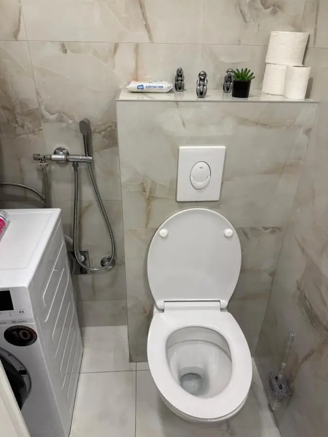 Apartment Premium Deny