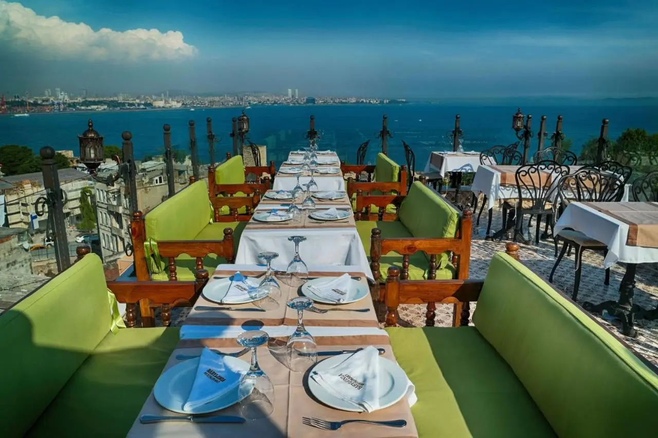 Mytra Hotel