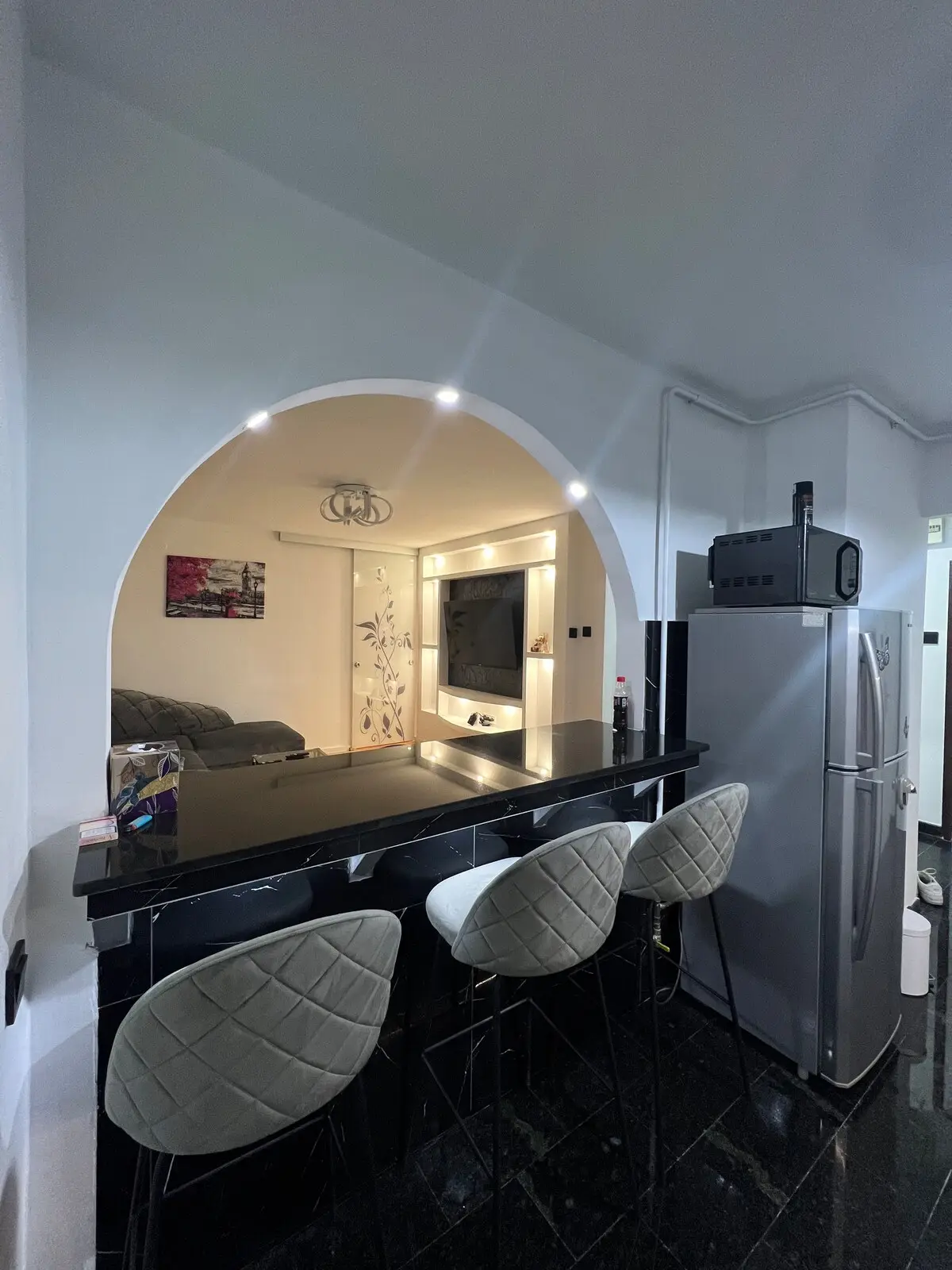 Luxury fresh renovated apartment
