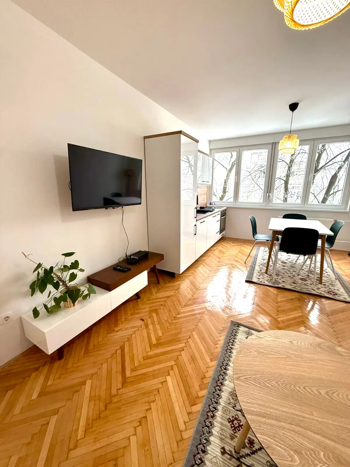 NEW Modern Apartment near the Center