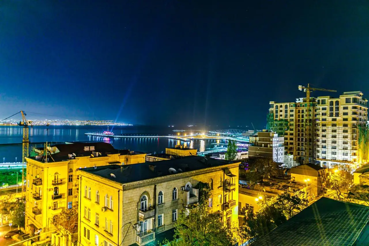 SUNSET Lux Apartment on Baku
