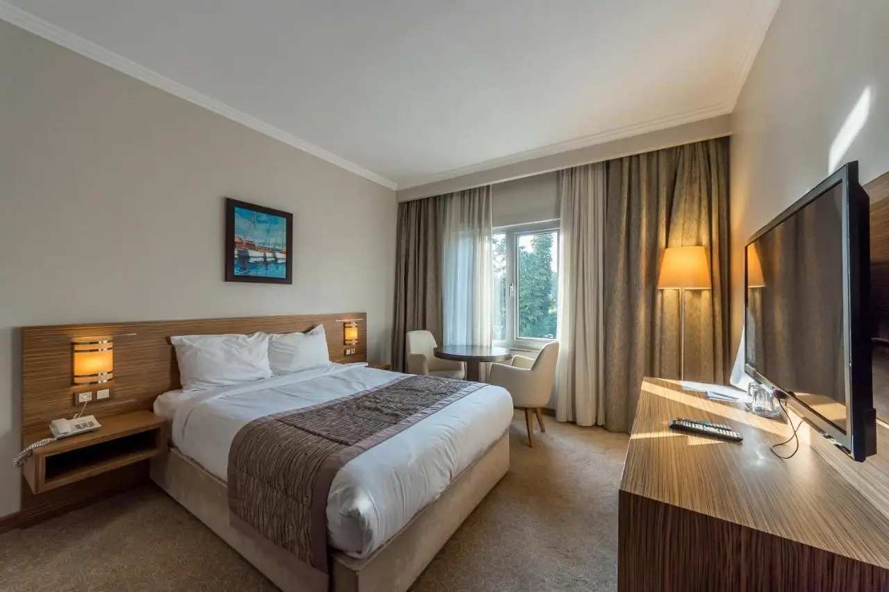 Hotel Almina Park