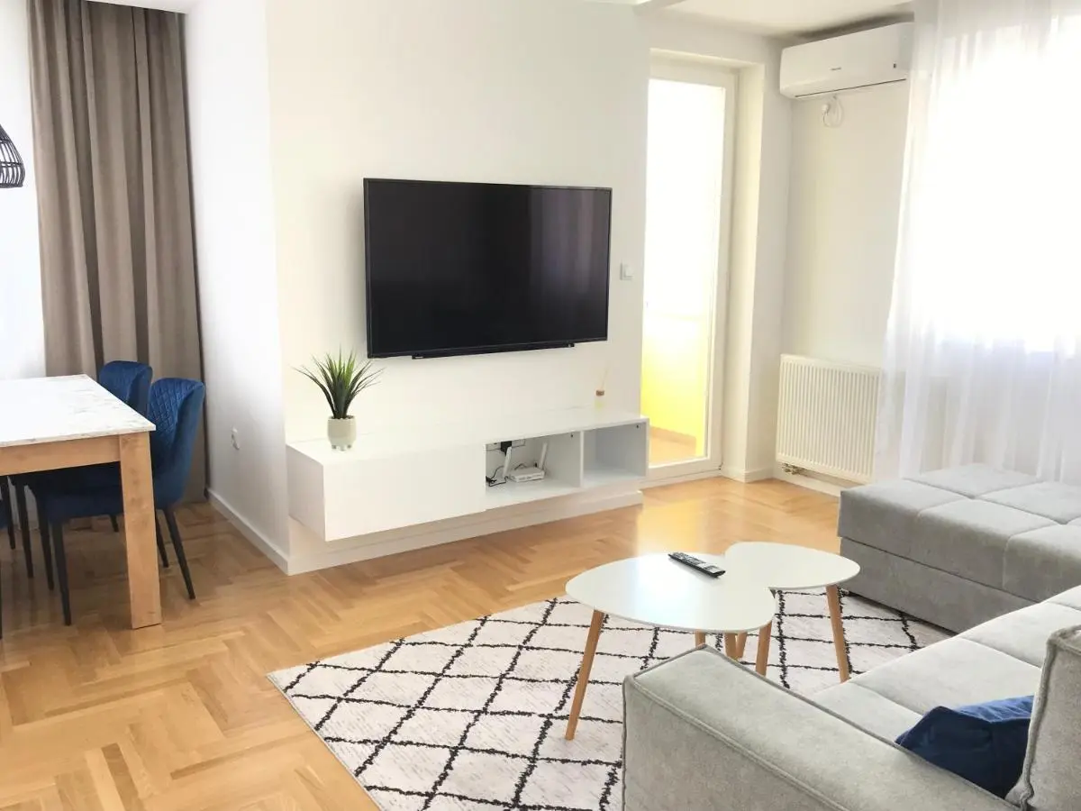 Central Lakeview Apartment, East Sarajevo