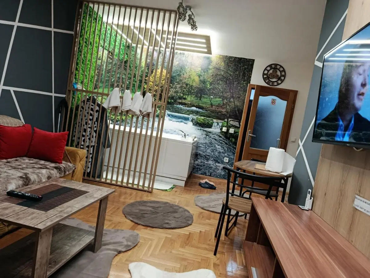 JACUZZI for RELAX - HOLLYWOOD Apartment, STUP, Sarajevo