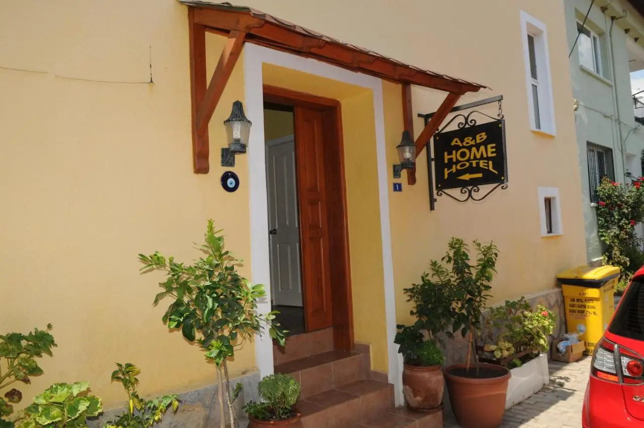 A&B Home Hotel