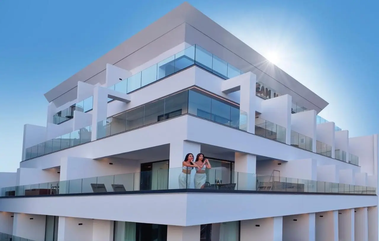 DREAM HOTEL SARANDA