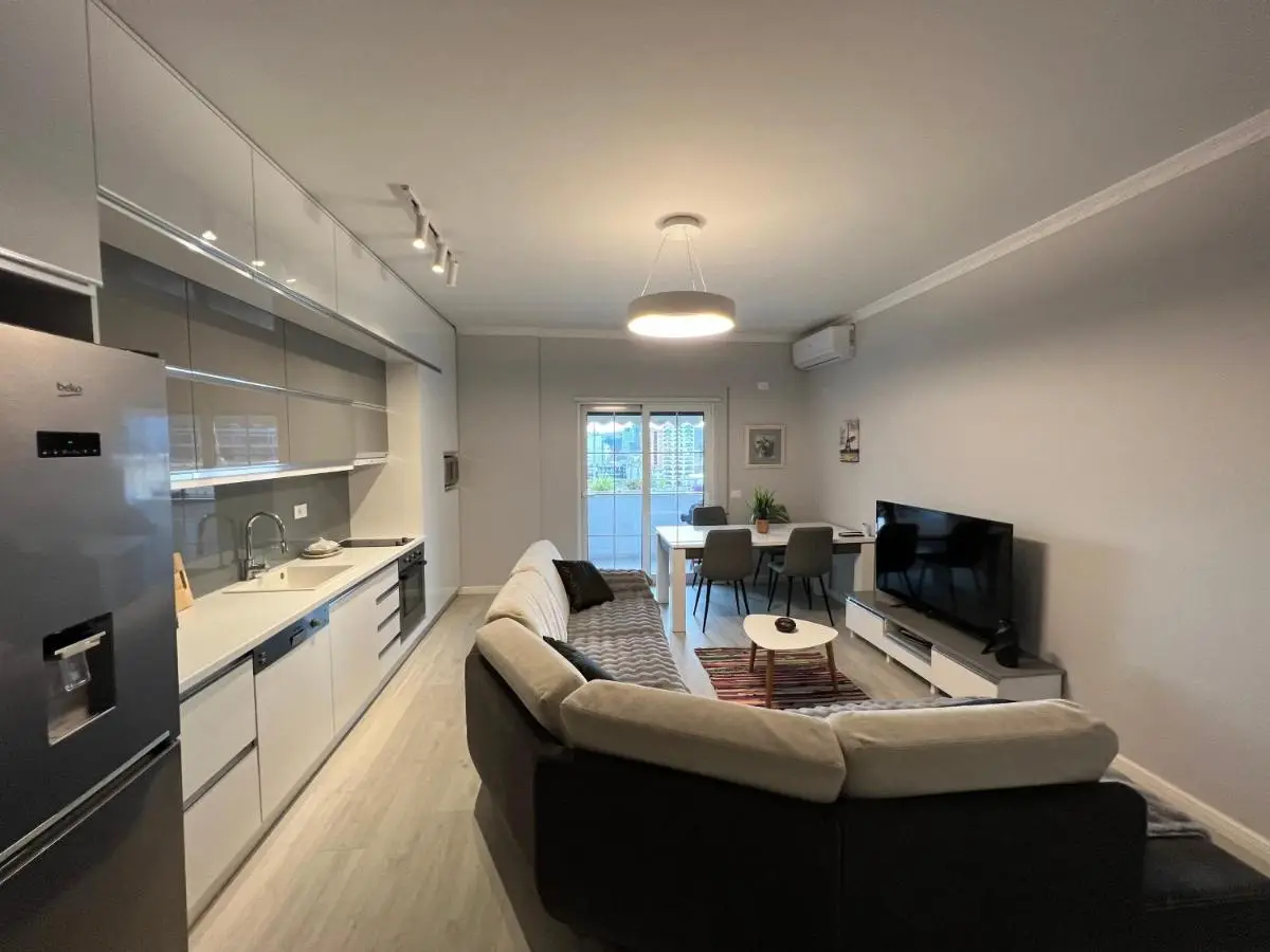 Tirana Gallery Apartment - City Center View