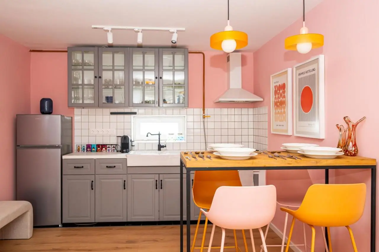 Colorful 3-Bedroom Apartment