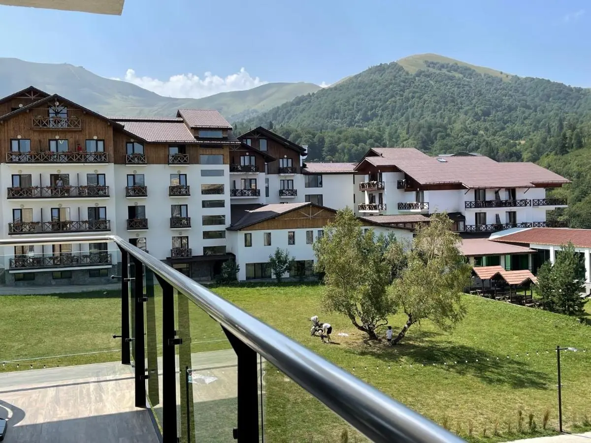 Snow Pine Suite - 4 Star Resort