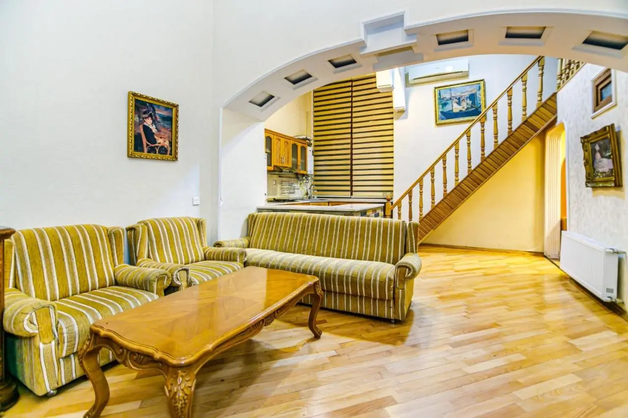 Apartment Hiss Lux