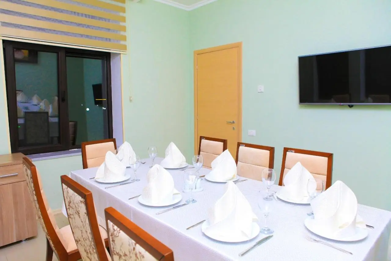 Bergs Hotel And Restaurant