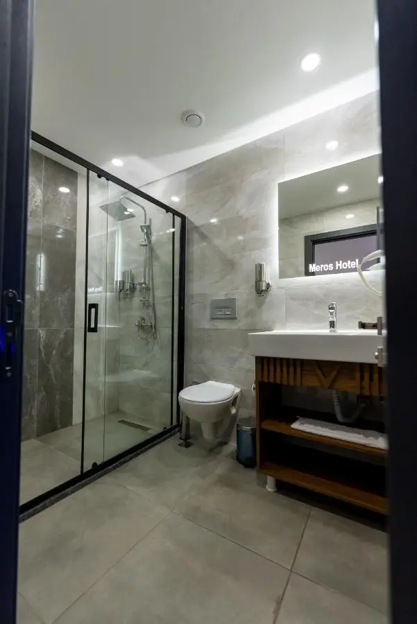 Meros Hotel