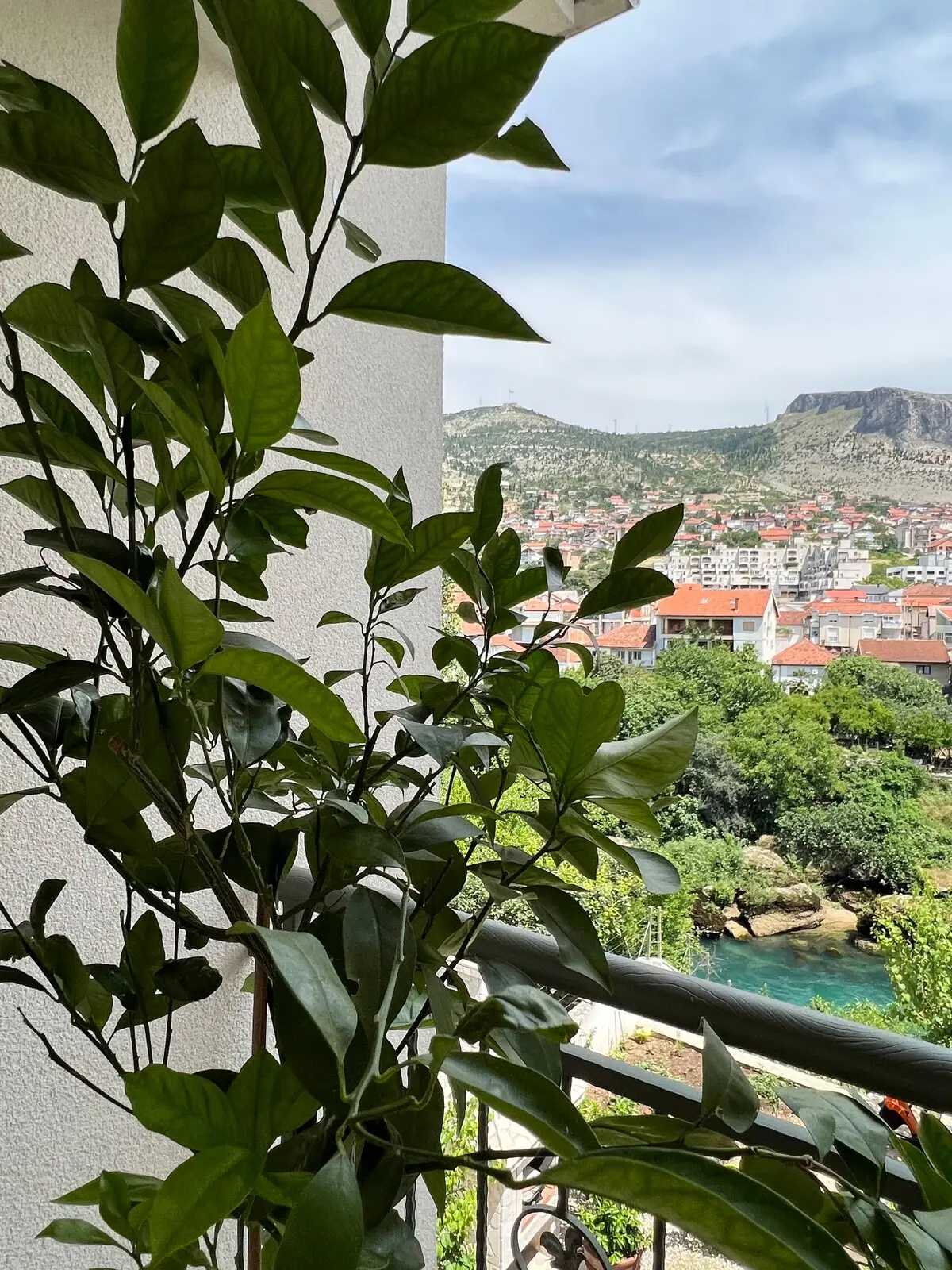 Room 4 with balcony and river view