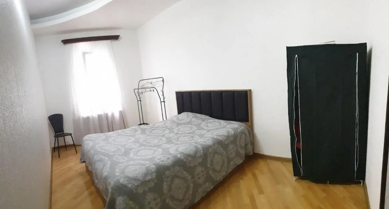 Nino's apartment-Isolated floor for rent