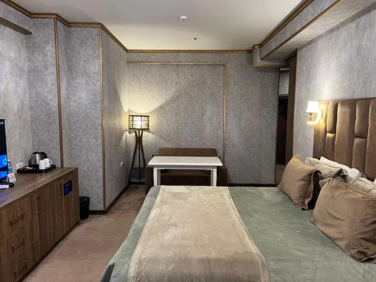 Alison Boulevard Hotel