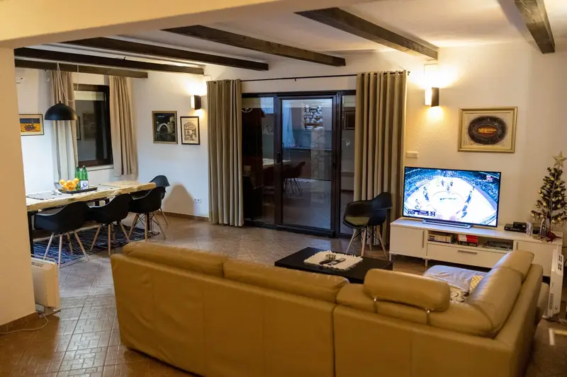 Mila Holiday Home