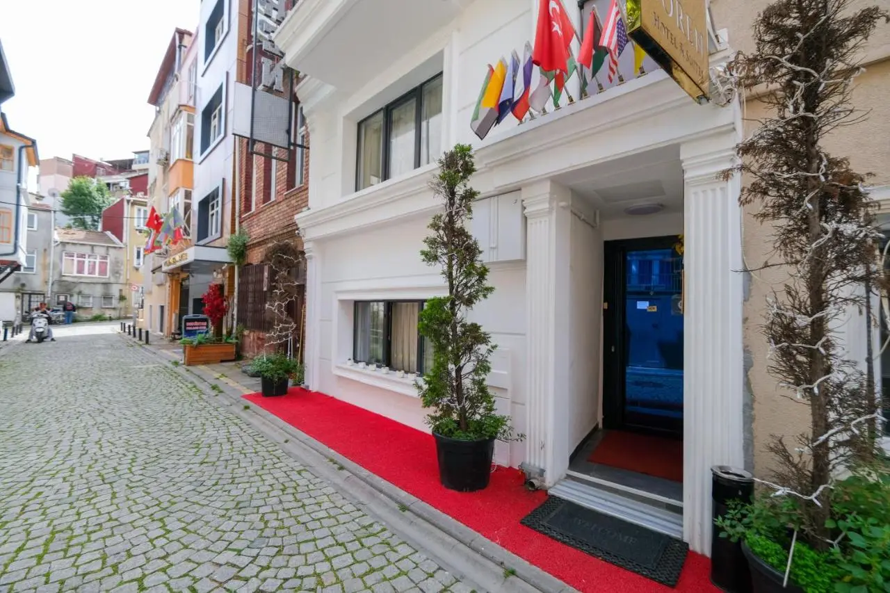 Loren Hotel&Suites