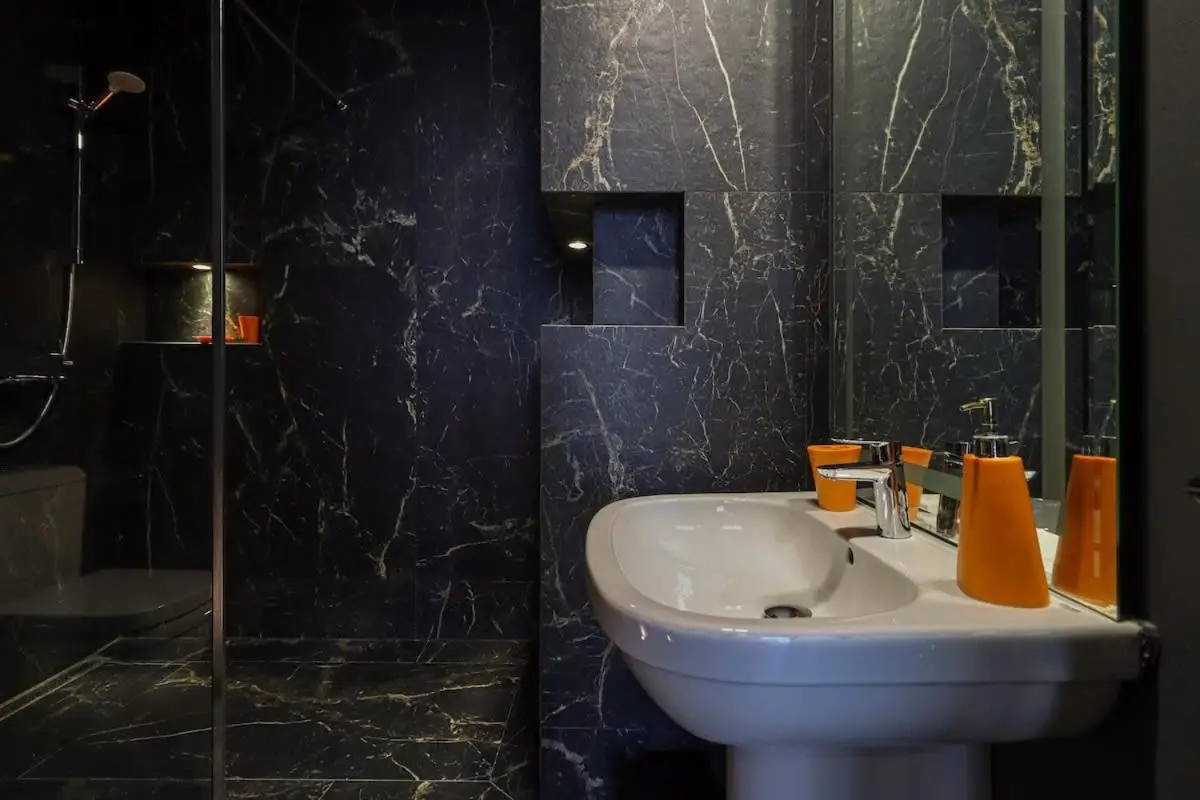 Luxurious 2BR Apartment at King David - By Wehost