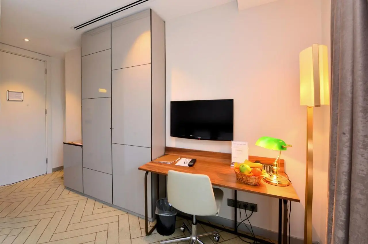 Upsuites Hotel
