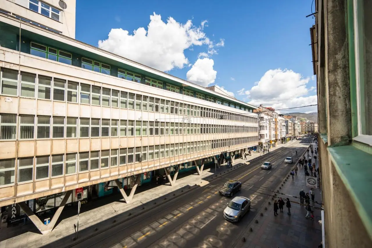 Design 150m2 Three-Bedroom Apartment - Titova Street