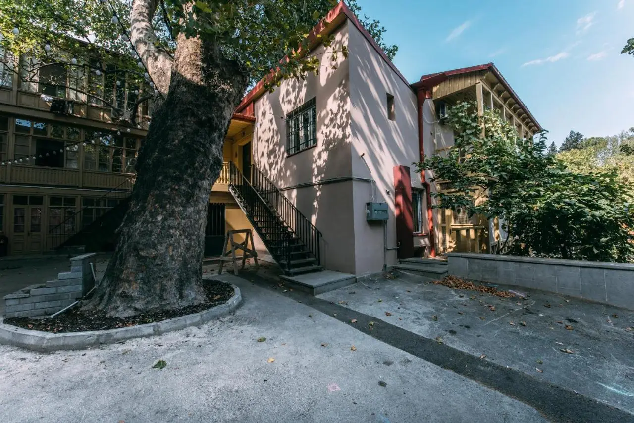 Atoneli Apartment hotel