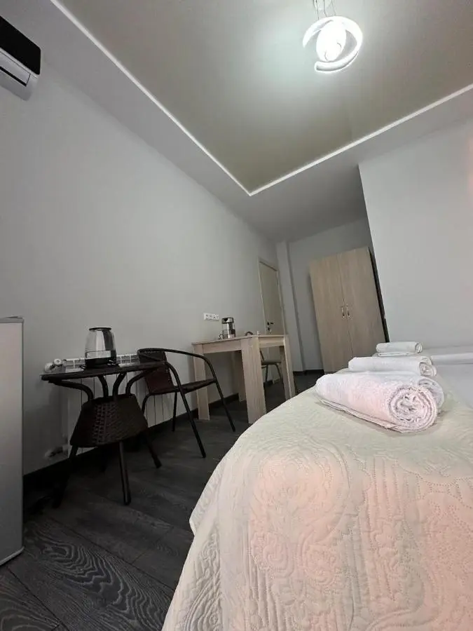 Guest House 99