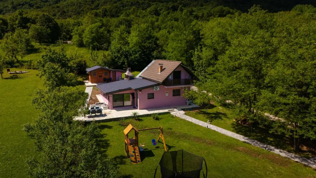 Villa Ella