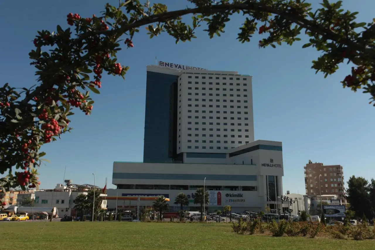 Nevali Hotel & Convention Center