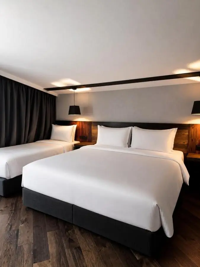 Lens Design Hotel
