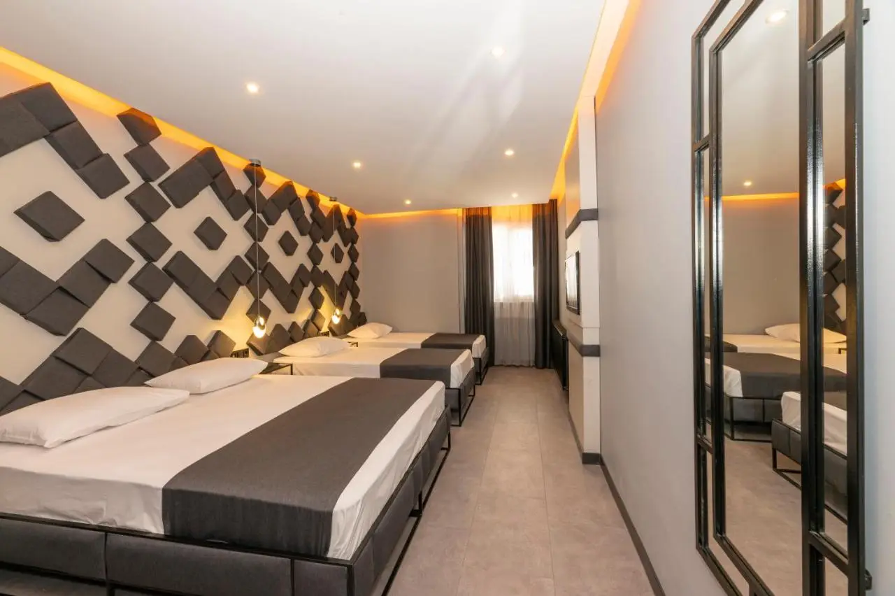 White Palace Hotel