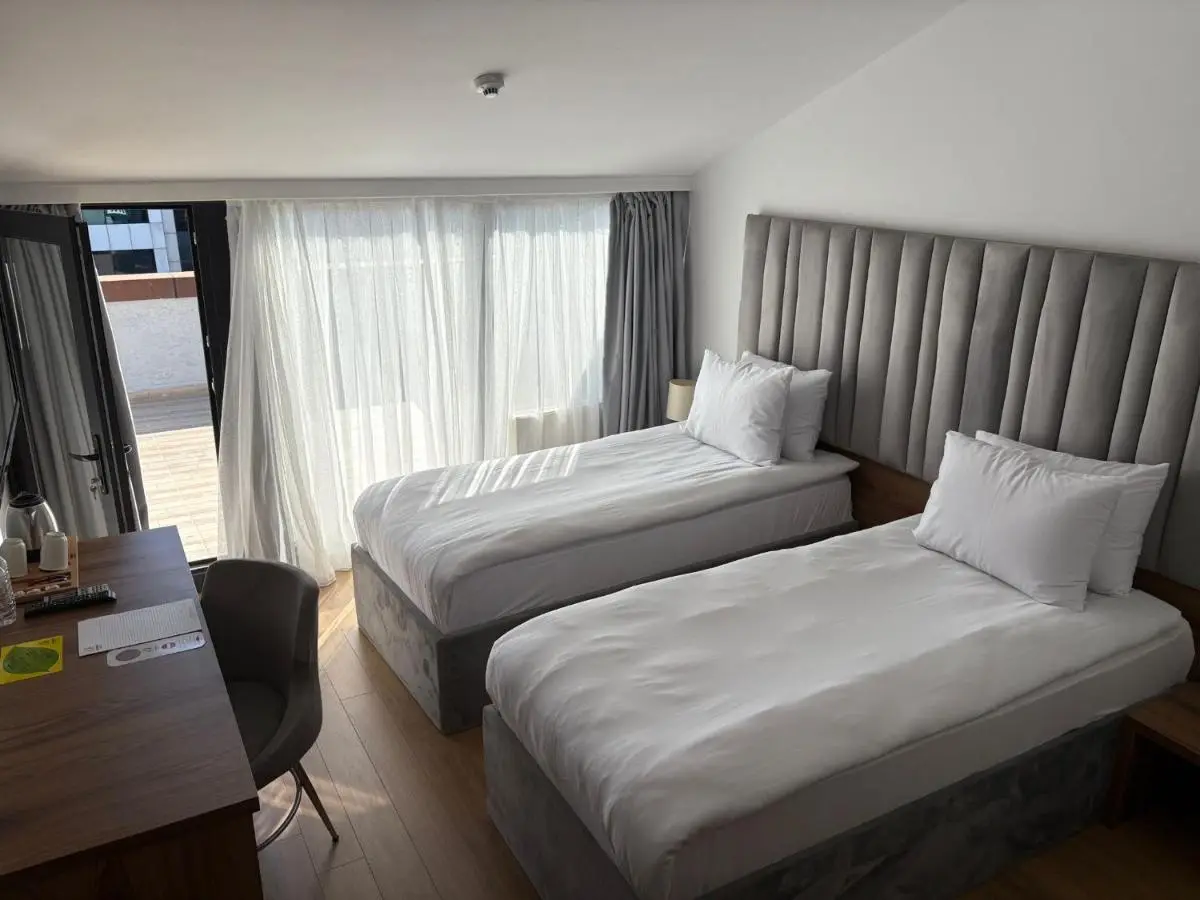 Business Life Hotel Güneşli